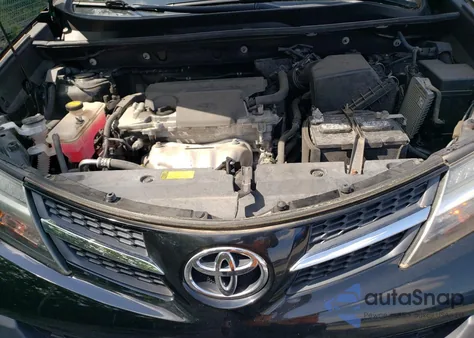 2015 Toyota Rav4 Xle from USA, damaged, VIN 2T3RFREV7FW334609